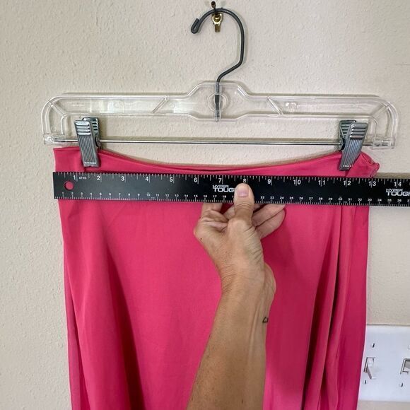 House of Lancry women’s skirt Size XS Barbie pink high low hem midi satiny flowy - Picture 8 of 8